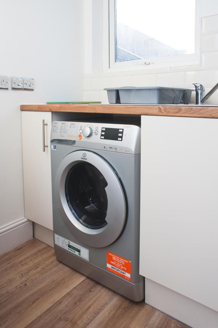 Mycityhaven - 3 Bedroom Shirehampton Flat Near Avonmouth & M4 Bristol Esterno foto